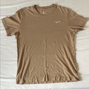 Nike Tan Short Sleeve Tee Classic Crew Neck